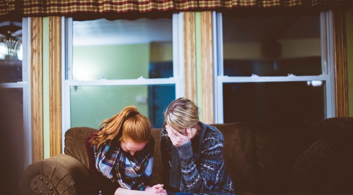 GUÍA: Cuidando al cuidador | Síndrome del cuidador “quemado” Síndrome del cuidador quemado